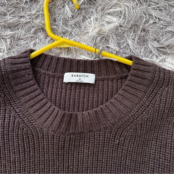 Aritzia sweater - Picture 2 of 3